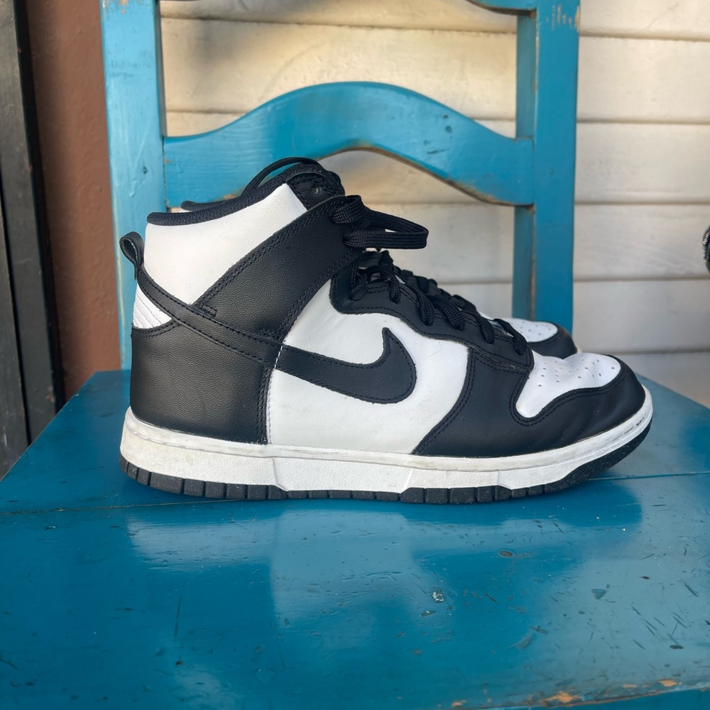Nike Dunks High-Top Sneakers